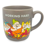 Taza Siete Enanitos ''Trabajando duro''